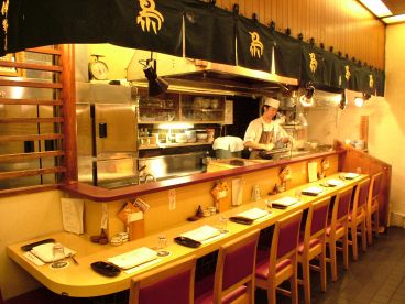 伊勢廣 帝劇店の雰囲気1