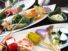 料理メニュー写真 おまかせ串揚げ盛り合わせ