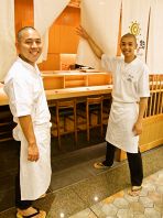 元気なサービス自慢の板前