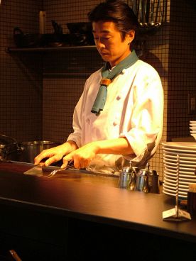 西新宿の隠れ家 ステーキハウスUCHIDAの雰囲気1