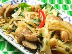 料理メニュー写真 鶏肉と野菜のガパオ炒め