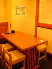 4人とプライベート飲み会にも◎