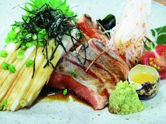 料理メニュー写真 サーモンのたたき~長芋つらら添え~