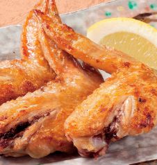 料理メニュー写真 ●【厚真(あつま)町産 桜姫鶏の手羽先】(3本)