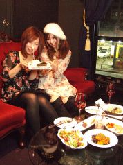 東京　LOUNGE ROOTS TOKYO ラウンジ ルーツ トウキョウの写真