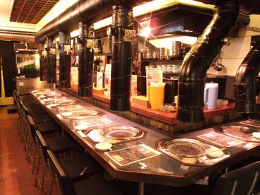 焼肉韓バリバリ 千日前店の雰囲気1