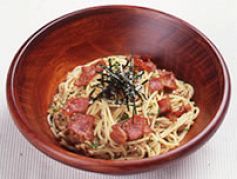 料理メニュー写真 納豆とカリカリベーコン