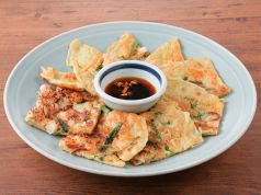 料理メニュー写真 海鮮チヂミ/ニラチヂミ