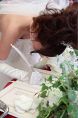 本格的な人前挙式・結婚証明書にサイン