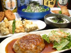 料理メニュー写真&nbsp;若鶏の唐揚げ（写真はアラカルトの集合です）