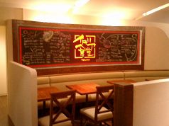 イタリア食堂 トオカボウ TOKABO 神楽坂店の雰囲気1