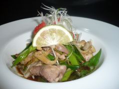 料理メニュー写真&nbsp;地鶏のポン酢焼き
