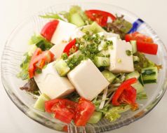 料理メニュー写真&nbsp;ヘルシー豆腐サラダ