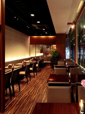 ロイン クレフィ店の雰囲気1
