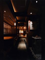 瓦家 あべ地下店の雰囲気3