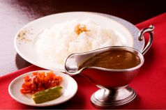 料理メニュー写真&nbsp;特製ポークカレー+ソフトドリンク