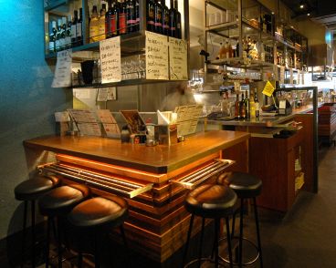 ビストロ Bistro 十番スタンドの雰囲気1