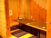 手前の半個室は、7名までの方にぴったり。