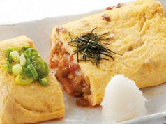 料理メニュー写真&nbsp;お店で巻き巻きだし巻き玉子～納豆キムチ～