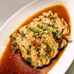料理メニュー写真 蒸し鶏四川辛味ソース