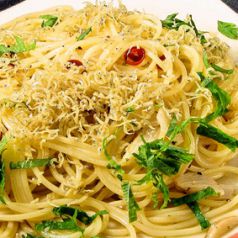 料理メニュー写真&nbsp;じゃことしその和風ペペロンチーノ