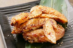 料理メニュー写真&nbsp;手羽先/なんこつ唐揚げ/タコの唐揚げ/鉄板揚げ出し豆腐
