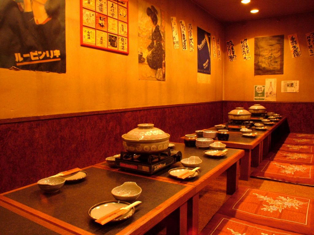 ホッと居心地の良いお座敷。親しい人たちとの飲み会時に♪