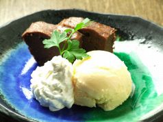 料理メニュー写真&nbsp;★ショコラケーキとバニラアイス★