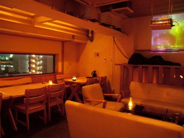 ダイニングバーブランチ Branchの雰囲気1