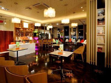 アーキテクトカフェ 青山店の雰囲気1