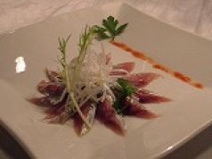 料理メニュー写真 本日オススメ鮮魚のカルパッチョ