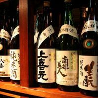 各地の地酒を揃えてます！