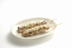 料理メニュー写真 ねぎ塩ホルモン串