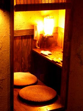 隠れや 本山店の雰囲気1