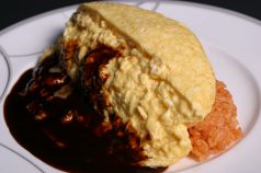 料理メニュー写真 とろとろオムライス