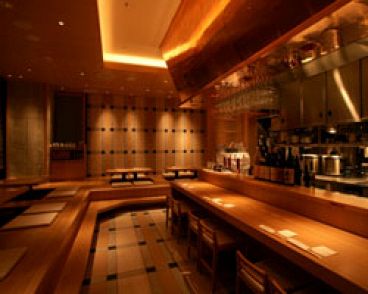 若どり 銀座店 ベルビア館 博多水炊きの雰囲気1