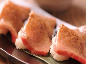 本陣 江坂店 炭火焼肉のおすすめ料理1
