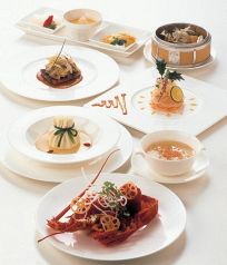 WONG`S CHINOIS