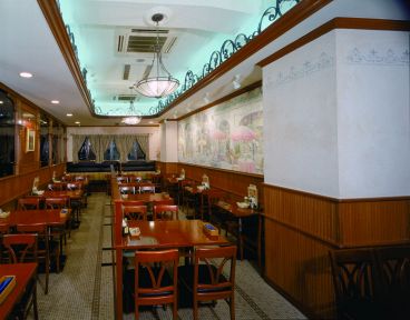 ビヤホール ライオン 新橋店の雰囲気1