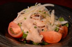 料理メニュー写真&nbsp;茹でたて豚肉のゴマしゃぶサラダ