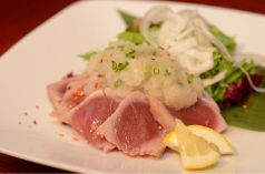 料理メニュー写真&nbsp;生マグロのたたき（黒こしょう/おろしぽん酢）