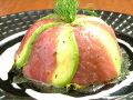 料理メニュー写真&nbsp;まぐろとアボカドのカルパッチョ