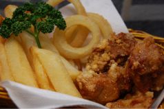 料理メニュー写真&nbsp;チキンバスケット