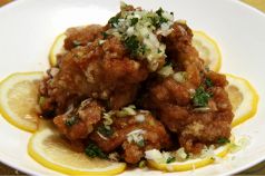 料理メニュー写真 若鶏の甘酢ソースかけ