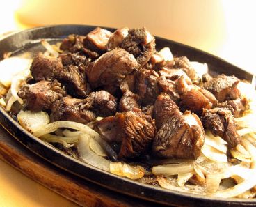 日向 銀座店 骨付地鳥炭焼のおすすめ料理1
