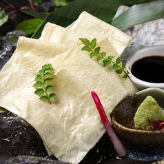 料理メニュー写真 延暦寺ご用達 比叡ゆばのお造り 守山の遠藤醤油