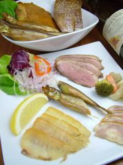 料理メニュー写真&nbsp;自家製燻製盛り合わせ