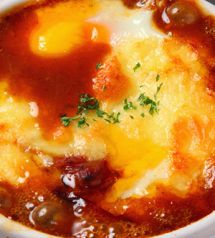 料理メニュー写真 ヤミツキ煮込み玉子とチーズのオーブン焼き
