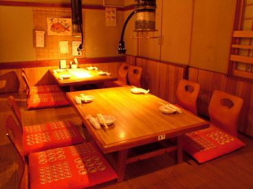麦笑家 若草店 ばくしょうやの雰囲気1