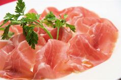 料理メニュー写真&nbsp;イタリアパルマ産生ハム盛り